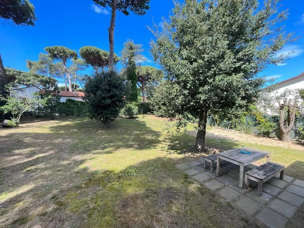 Apartment Pineta Apartament Tirrenia