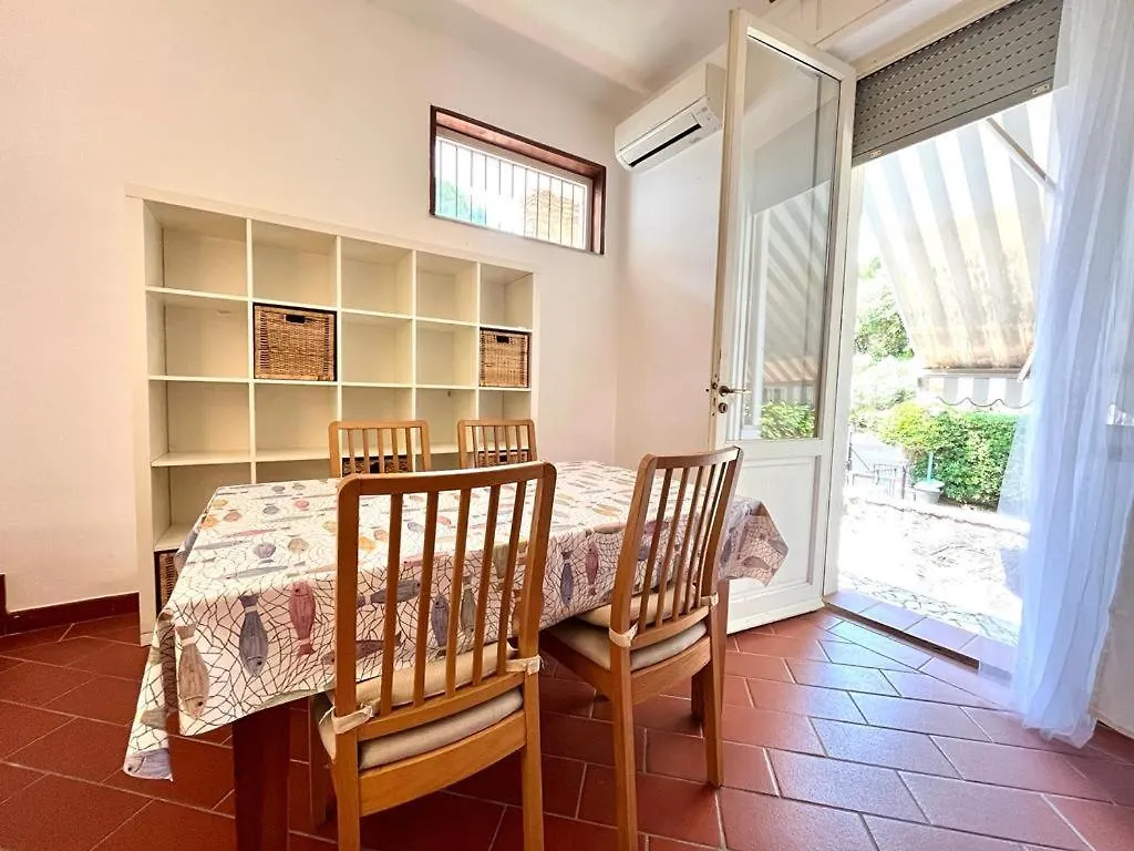 Pineta Apartament Tirrenia Italy