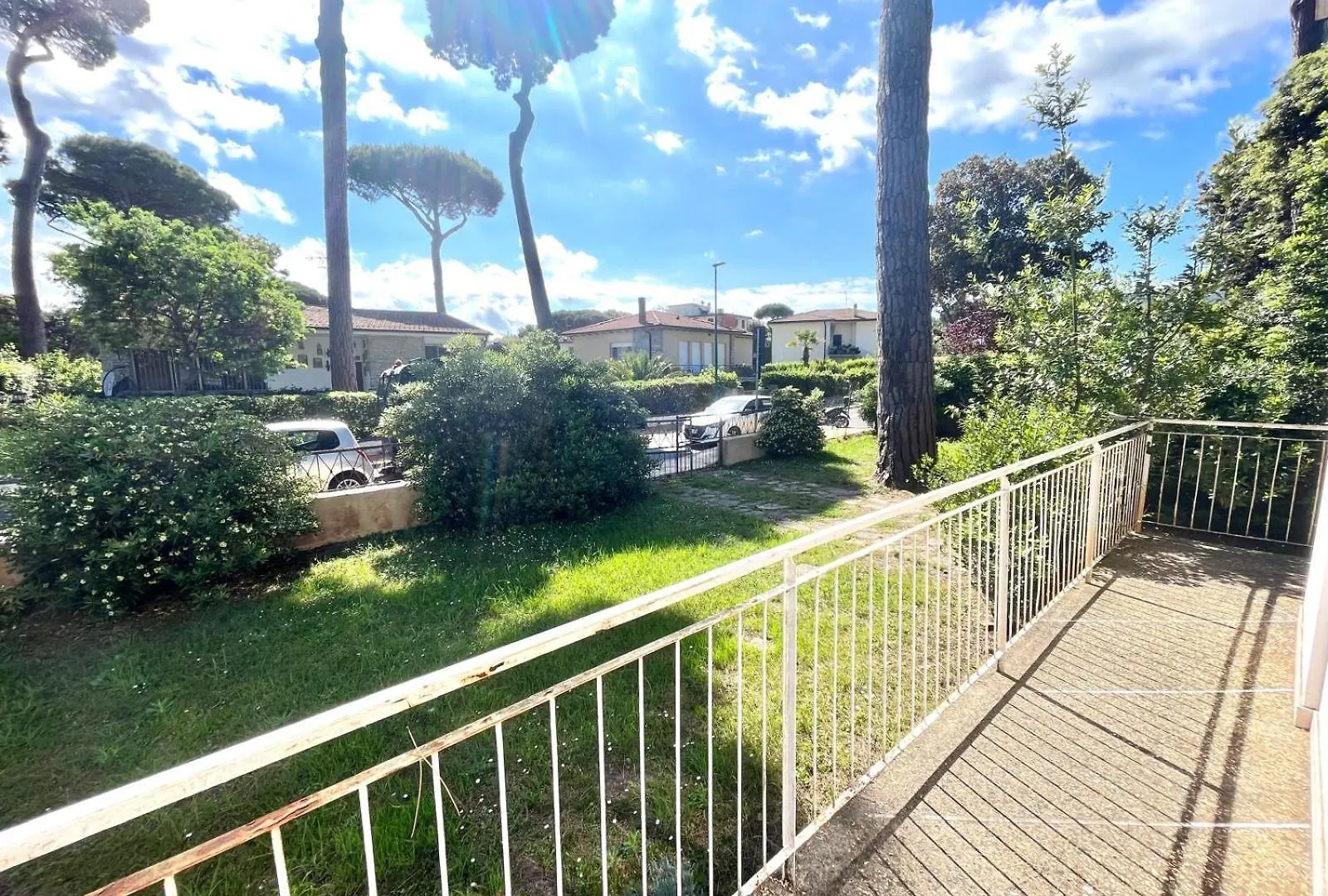 Pineta Apartament Tirrenia 0*,  Italy