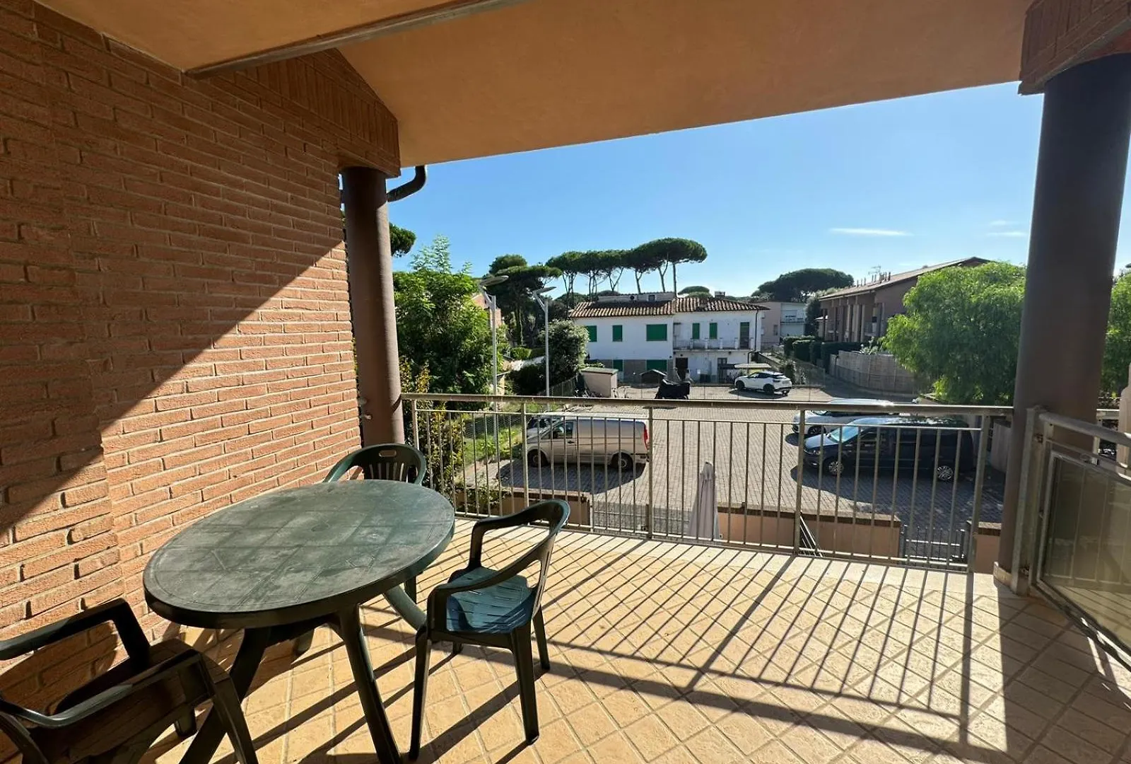 Pineta Apartament Tirrenia 0*,