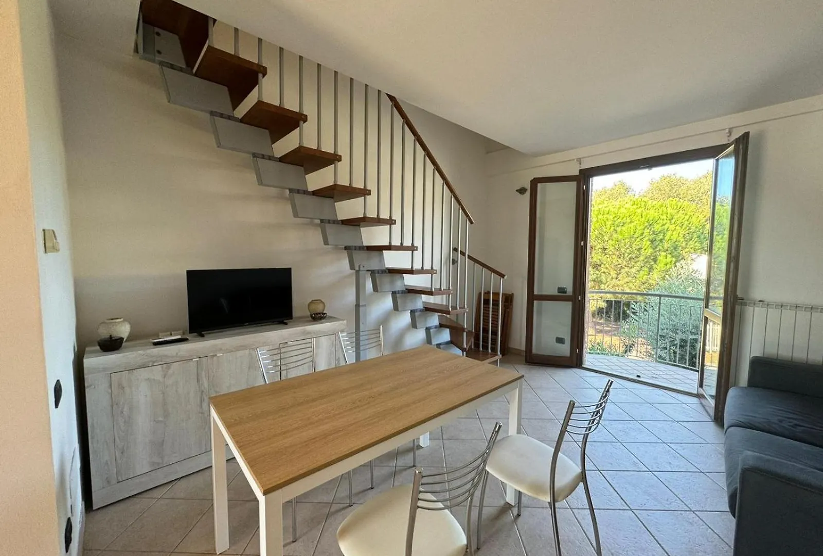 Pineta Apartament Tirrenia